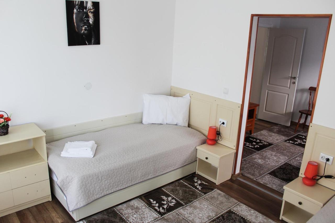 Vila Onix Sacueni ภายนอก รูปภาพ