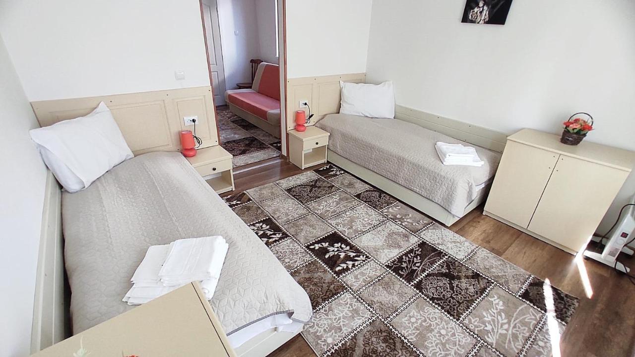 Vila Onix Sacueni ภายนอก รูปภาพ